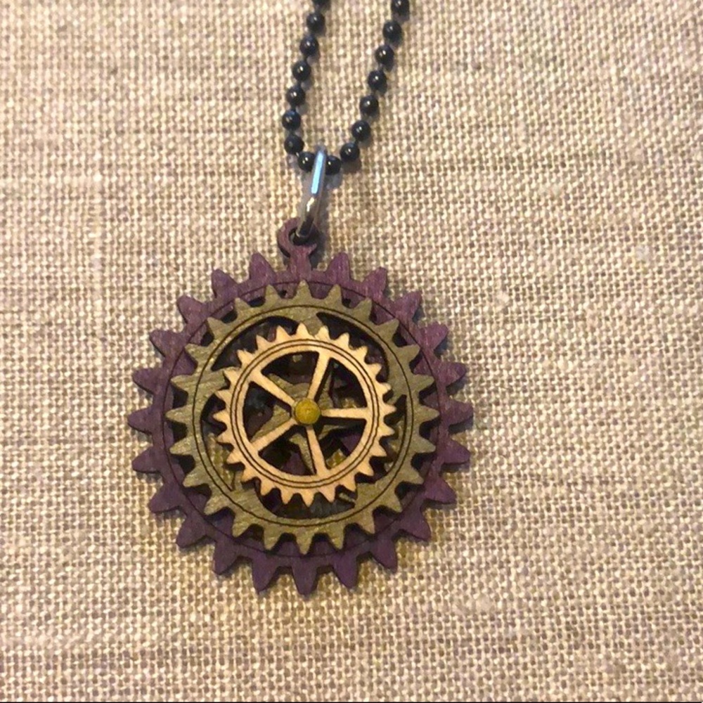 Wooden Gear Pendant Necklace (purple)